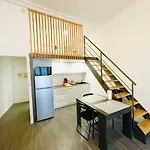 Lodge Nicolas, Hyper Centre